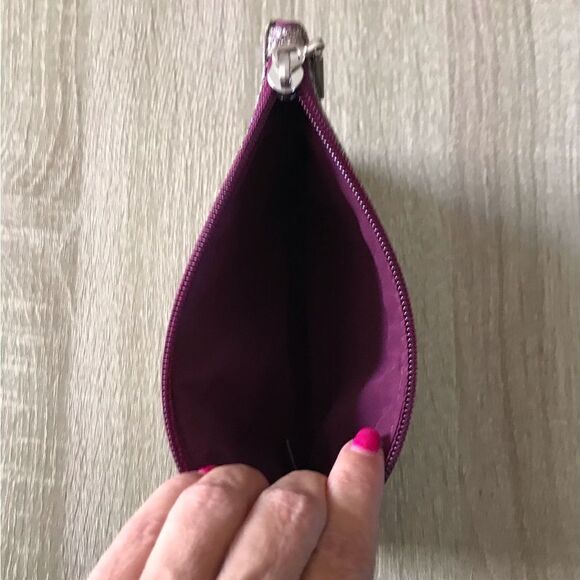 BATH & BODY WORKS Makeup / Cosmetic Bag - Picture 3 of 3